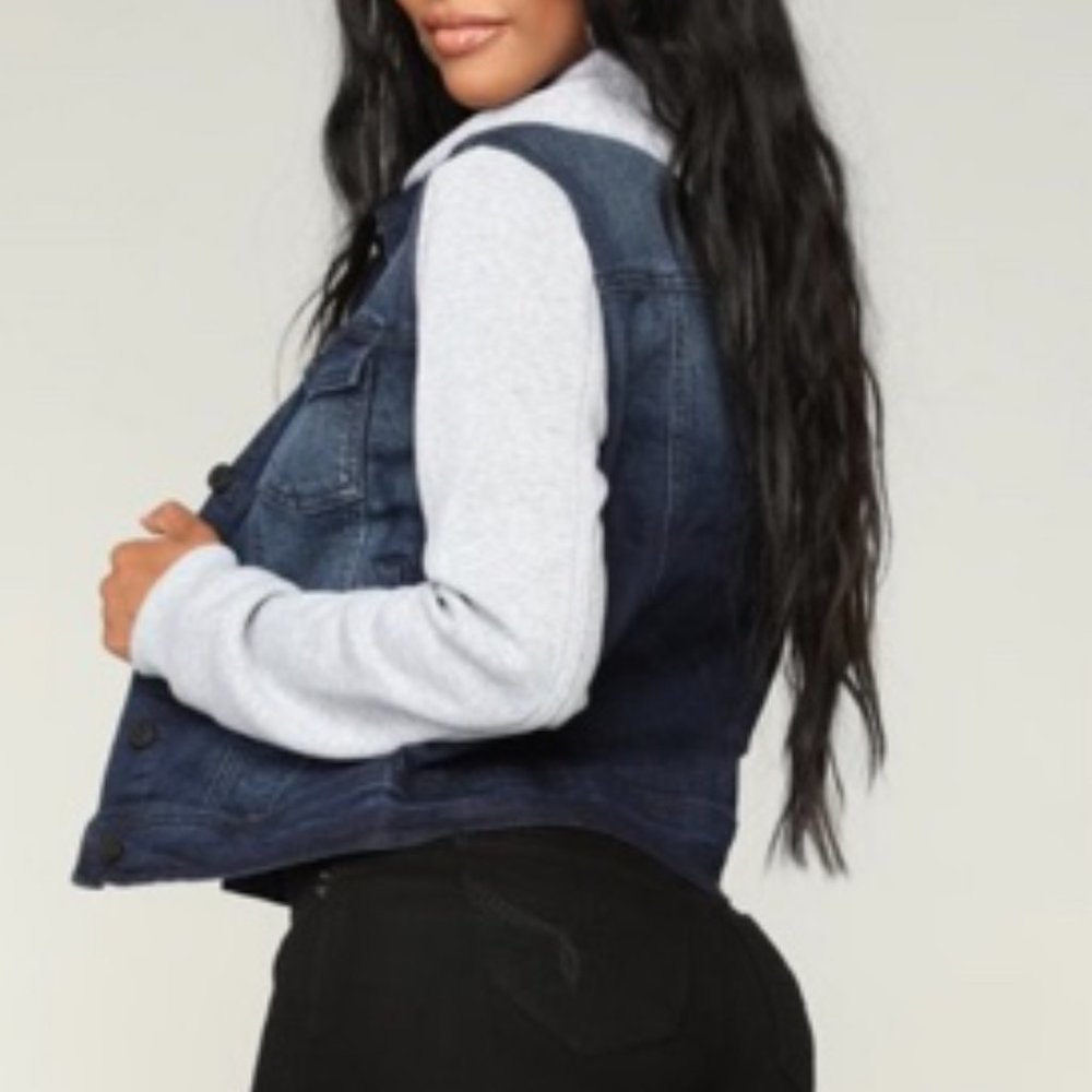 Cute jean jacket with hoodie size S - Picture 2 of 2